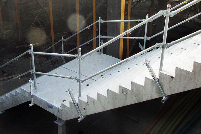 stairs_safetyrespect_0600cc