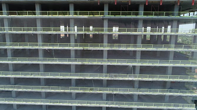 NİVAK GROUP - SafetyRespect geçici kenar koruma sistemlerini kullanmaktadırlar