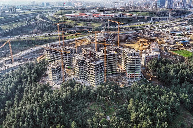 SafetyRespect geçici kenar koruma sistemlerini