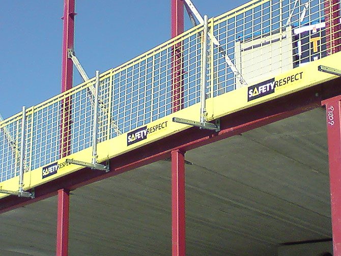 ÇELİK KOLON DESTEĞİ - SafetyRespect kenar koruma